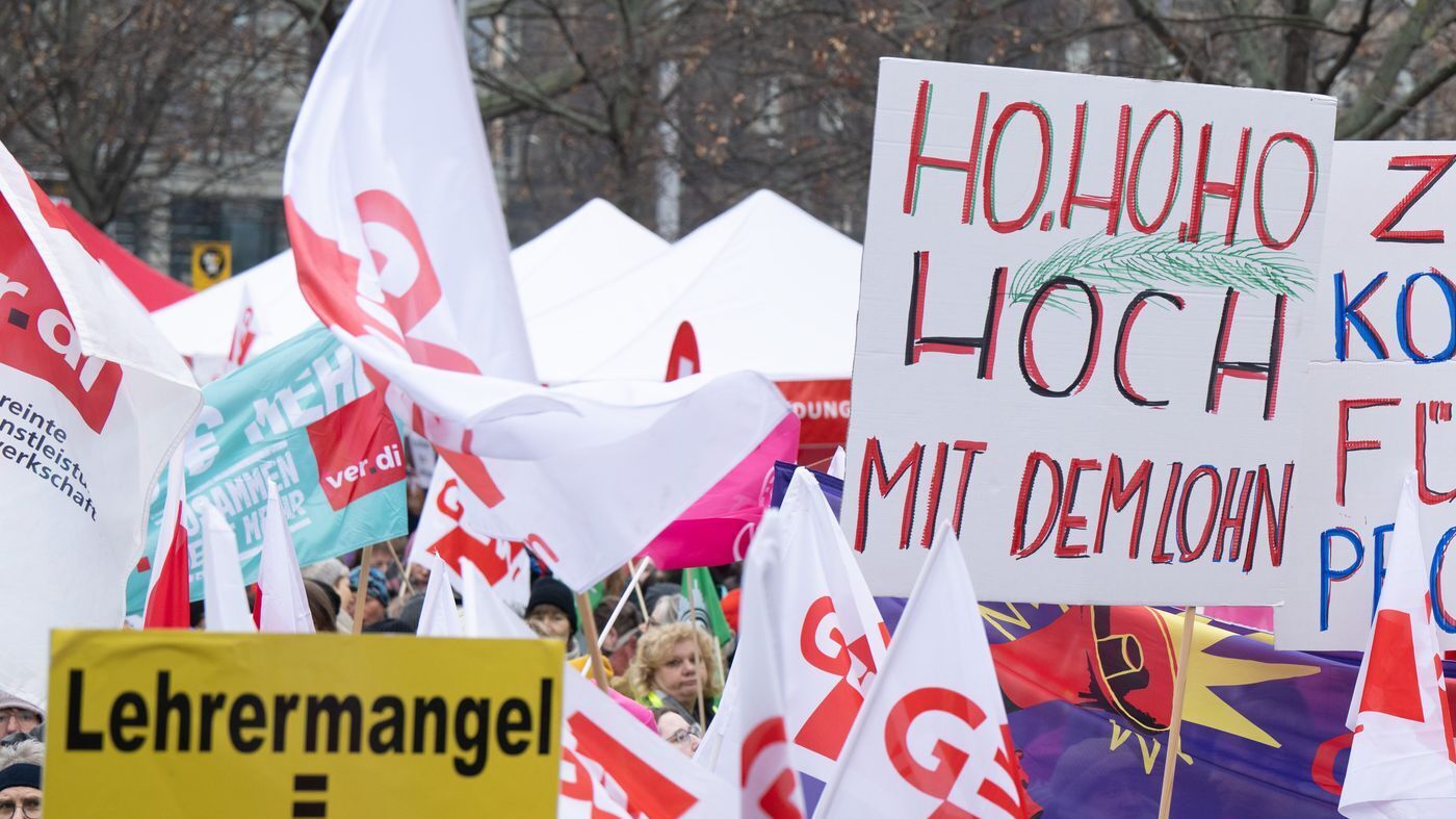 Öffentlicher Dienst: Tarifrunde mit Winterstreiks?