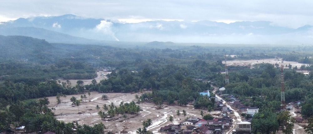 Schlammlawinen waren durch ganze Dörfer gefegt.