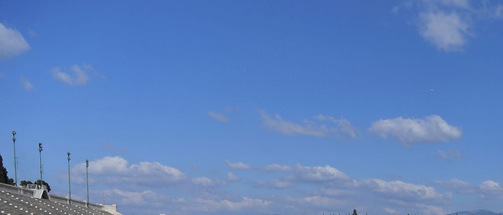 Keine große Zeremonie in Athen: Unwetter durchkreuzen die Pläne für die Übergabe des olympischen Feuers.