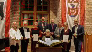 Spandauer Ehrennadel 2025 - wichtigste Auszeichnung des Bezirks