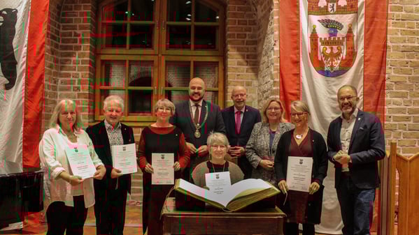 Spandauer Ehrennadel 2025 - wichtigste Auszeichnung des Bezirks