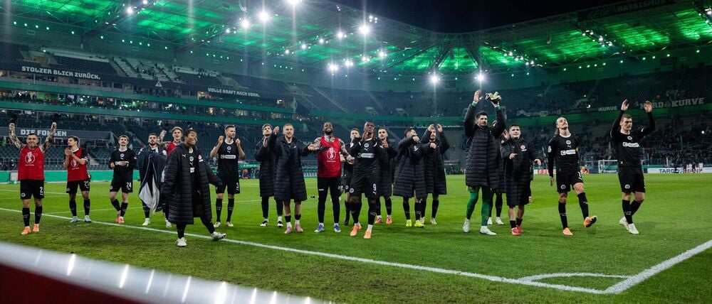 St.Paulis Jubel nach dem Pokal-Coup.