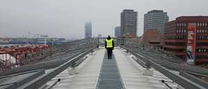 Weiter Blick: Mehr als 200 Meter lang ist das Hallendach.