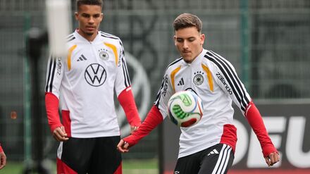 El Mala fühlt sich wohl im Kreise der Nationalmannschaft.