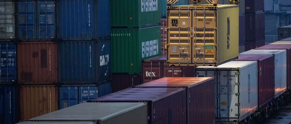 Weltweite Lieferketten sind empfindlich aufeinander abgestimmt. (Symbolbild)
