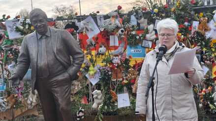 Fotos von der Einweihung der Lübcke-Memorials