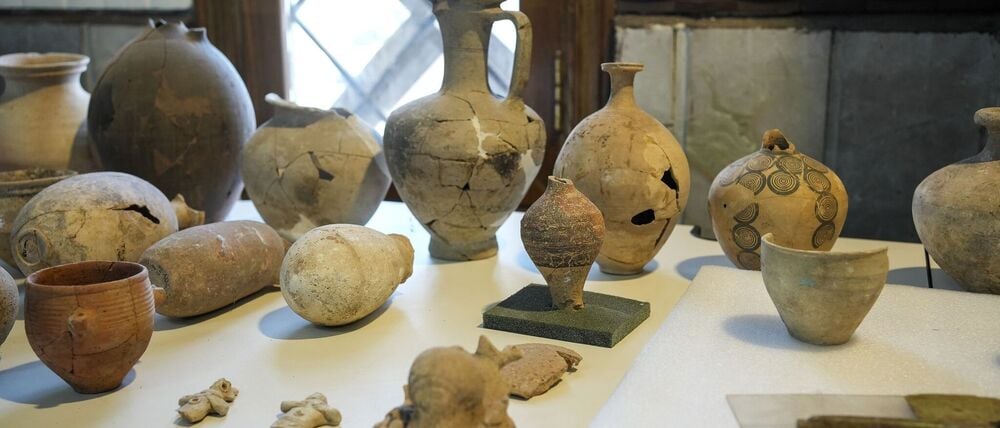 Im Krieg in Syrien wurden zahlreiche Artefakte, historische Fundstücke und Exponate in privaten Verstecken aufbewahrt. Nun kehren sie zurück ins Museum.