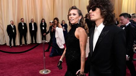 Das Promi-Paar Miley Cyrus und Maxx Morando hat sich verlobt. (Archivbild)