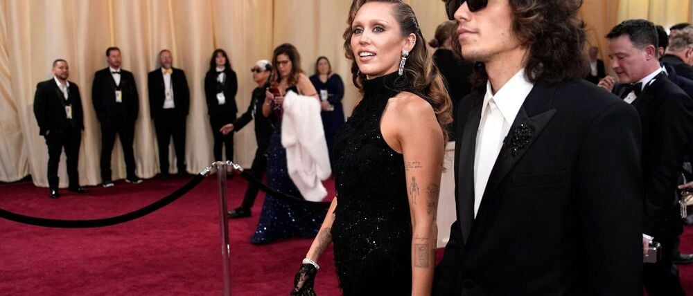 Das Promi-Paar Miley Cyrus und Maxx Morando hat sich verlobt. (Archivbild)