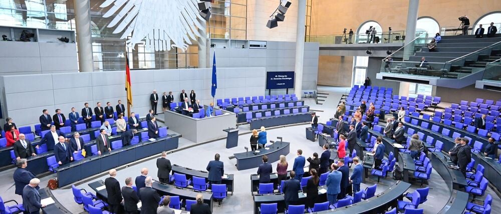 Im Plenum des Bundestags entscheidet sich der Rentenstreit - und vielleicht auch die Zukunft der Koalition. (Archivbild)