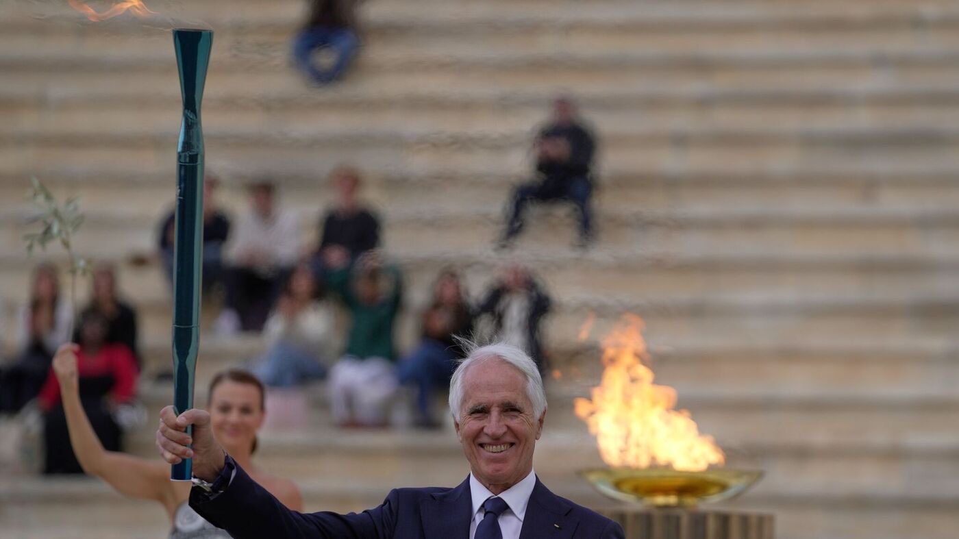 olympische-spiele-olympische-flamme-reist-f-r-2026-von-athen-nach-italien