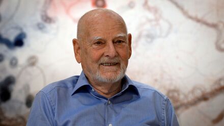 Für sein Mitwirken am Film „Amadeus“ erhielt Theodor Pistek 1985 einen Oscar für das beste Kostümdesign.