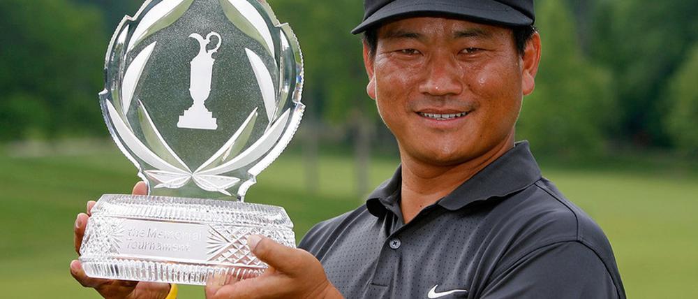 K.J. Choi gewinnt "The Memorial Tournament"