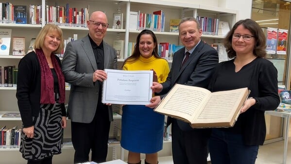 Schlagwort "Potsdam Requiem"
Credits: Josephina Hudson