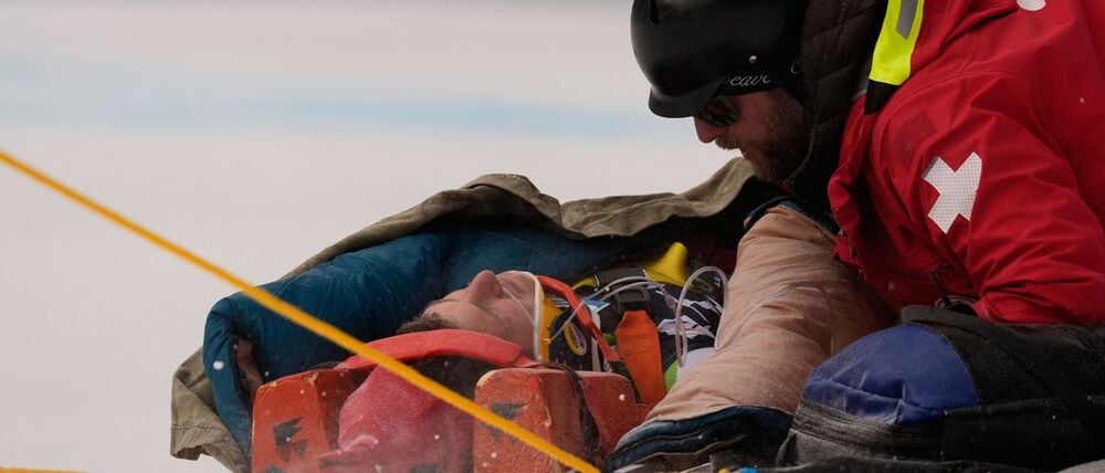 Der Slowene Rok Aznoh stürzte in Beaver Creek schwer.