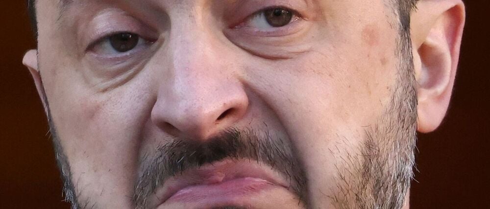 Der ukrainische Präsident Wolodymyr Selenskyj will schnell eine Nachfolge für seinen gechassten Bürochef Andrij Jermak finden. (Archivbild)