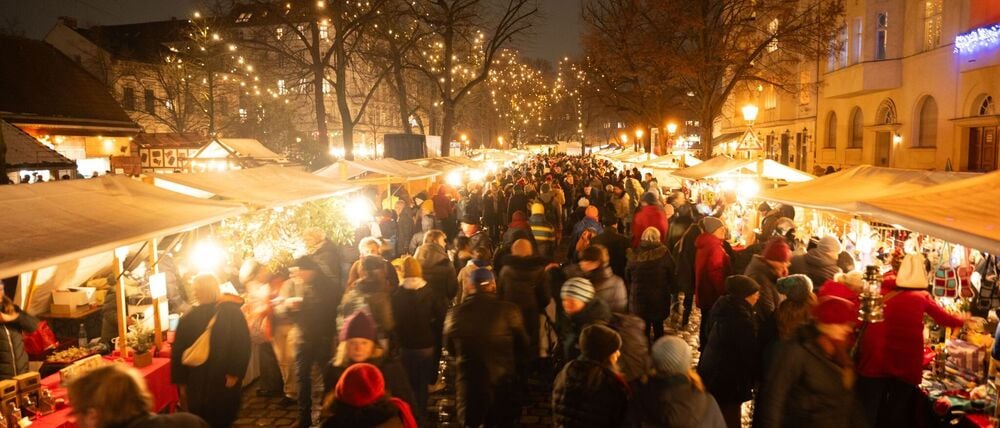 Große Karussells gibt es auf dem Alt-Rixdorfer Weihnachtsmarkt nicht. (Archivbild)