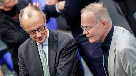 Kanzler Merz und Miersch. 