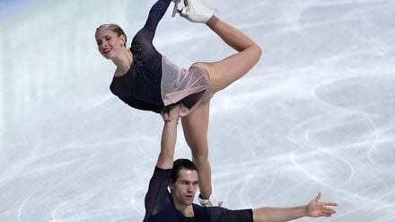 Minerva Hase und Nikita Volodin belegen im Grand-Prix-Finale den dritten Platz.