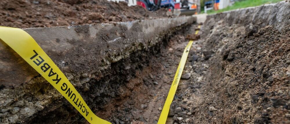 Bei Bauarbeiten in der Nähe von Braunschweig wurde ein Kabel beschädigt. (Symbolbild)