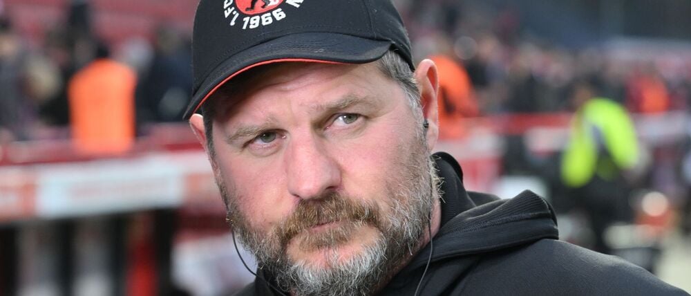 Union-Trainer Steffen Baumgart möchte die englische Woche mit etwas Zählbarem abschließen. (Archivbild)