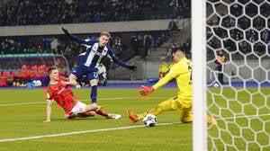 Unwiderstehlich. Nach einem Sololauf über 78 Meter traf Marten Winkler im Pokalspiel gegen Kaiserslautern zum zwischenzeitlichen 2:0.