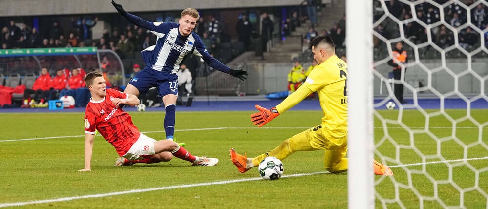 Unwiderstehlich. Nach einem Sololauf über 78 Meter traf Marten Winkler im Pokalspiel gegen Kaiserslautern zum zwischenzeitlichen 2:0.