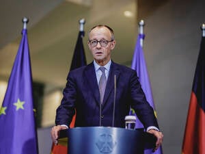 Allein im Kanzleramt: Friedrich Merz am Freitag nach der Bundestagsabstimmung.