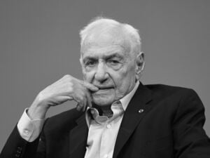 Der Architekt und Designer Frank Gehry 2016 in Berlin.