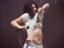 „Wir sind hier alle Freaks“: Lorde macht sich frei bei ihrem Konzert in Berlin