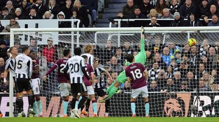 Newcastle ging durch eine direkt verwandelte Ecke von Bruno Guimaraes in Führung.