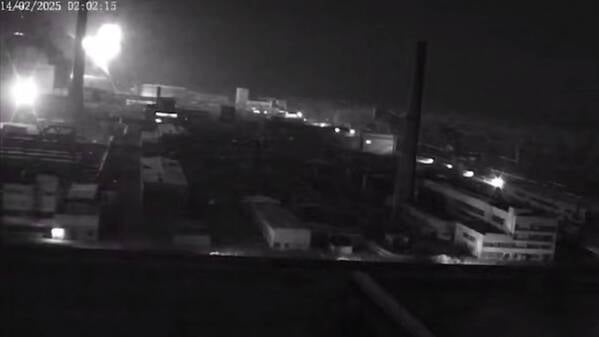 Eine russische Drohne hatte nach ukrainischen Angaben im Februar die Schutzhülle des zerstörten Reaktorblocks in Tschernobyl getroffen und beschädigt.