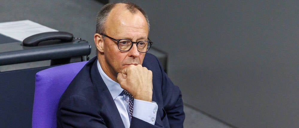 Bundeskanzler Friedrich Merz CDU bei der Plenarsitzung zum Thema Rentenpaket im Deutschen Bundestag am 5.12.25 in Berlin.
