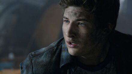 Wade (Tye Sheridan) in einer Szene aus „Ready Player One“.