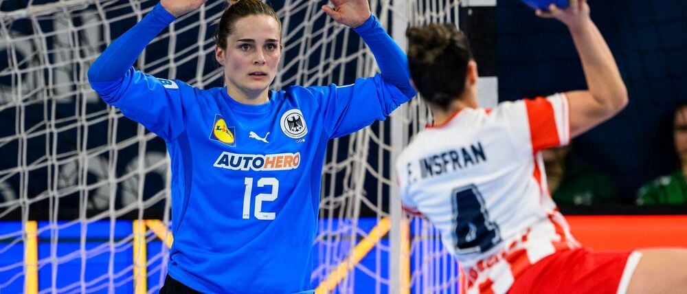 Die ehemalige DHB-Torhüterin Dinah Eckerle ist schockiert über das Niveau bei dieser Handball-WM (Archivbild)