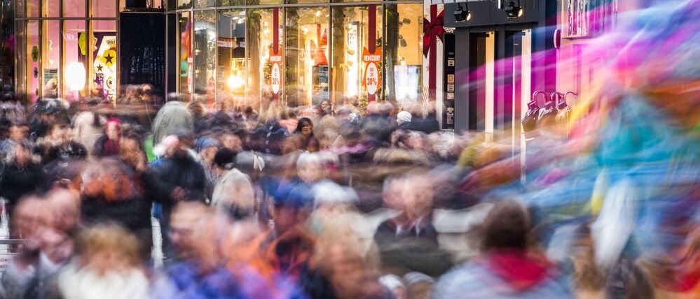 ARCHIV - Sind sie auch arm - an Zeit? Zeitarmut entsteht unter anderem durch das Gefühl, immer etwas Produktives tun zu müssen. Die Folge: Stress für Körper und Seele. (zu dpa: «Hilfe, ich habe keine Zeit! - 5 Tipps gegen Zeitarmut») Foto: Frank Rumpenhorst/dpa/dpa-tmn - Honorarfrei nur für Bezieher des dpa-Themendienstes +++ dpa-Themendienst +++