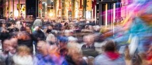 ARCHIV - Sind sie auch arm - an Zeit? Zeitarmut entsteht unter anderem durch das Gefühl, immer etwas Produktives tun zu müssen. Die Folge: Stress für Körper und Seele. (zu dpa: «Hilfe, ich habe keine Zeit! - 5 Tipps gegen Zeitarmut») Foto: Frank Rumpenhorst/dpa/dpa-tmn - Honorarfrei nur für Bezieher des dpa-Themendienstes +++ dpa-Themendienst +++