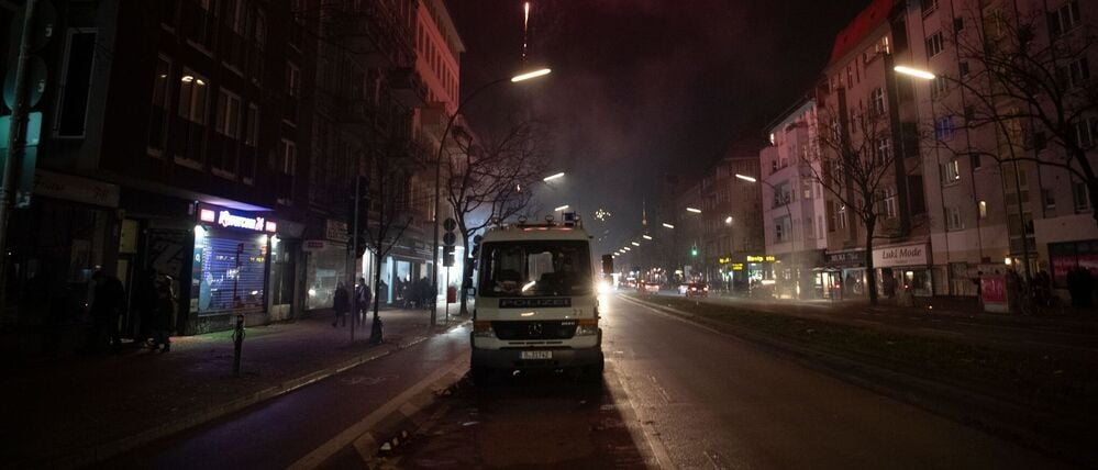 Böllern ist in Berliner Stadtteilen an Silvester erst ab 18.00 Uhr erlaubt.