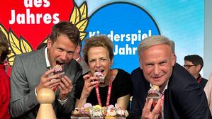 Neuköllner Spielverlag Schmidt Spiele gewinnt mit "Topp die Torte" Auszeichnung Kinderspiel des Jahres.