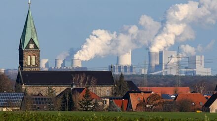 Kohlearbeiter der LEAG sollen für die Halbleiterproduktion bei Globalfoundries qualifiziert werden.