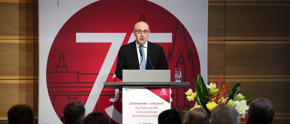 Vor einigen Wochen feierte das Bundesamt für Verfassungsschutz sein 75-jähriges Bestehen. 