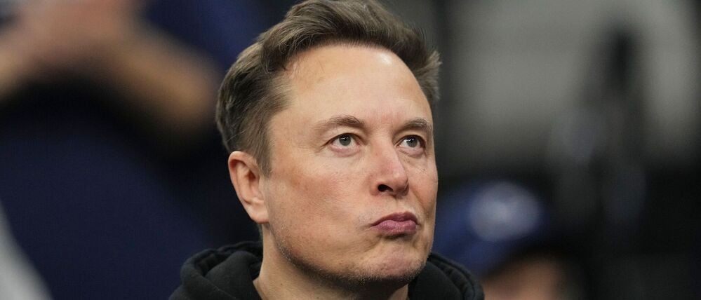 Elon Musk besucht das Finale der NCAA-Ringer-Meisterschaft in Philadelphia.