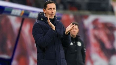 Fordert in Barcelona Einsatz und Leidenschaft: Eintracht-Trainer Dino Toppmöller.