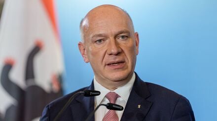 Berlins Regierender Bürgermeister Kai Wegner (CDU) will die Stadt als Startup-Metropole im Bereich der Finanztechnologien voranbringen. (Archivbild) 