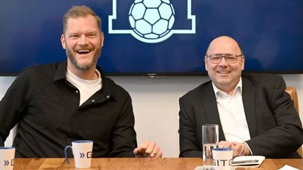 Sportdirektor Johannes Bitter (l) und Geschäftsführer Christian Hüneburg tragen seit Oktober 2024 die Verantwortung beim HSV Hamburg.