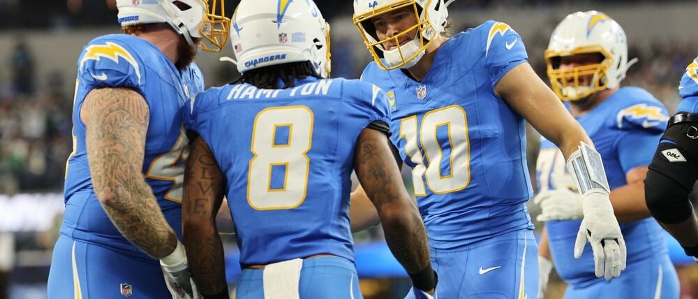 Herbert (2.v.R.) spielte nur wenige Tage nach seiner Operation an der linken Hand.