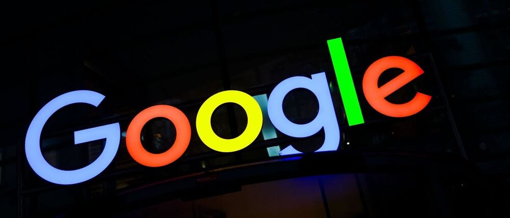 Google könnte nach Ansicht der EU-Kommission auf dem KI-Markt gegen Wettbewerbsrecht verstoßen haben. (Archivbild)