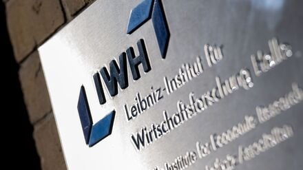 Laut aktuellem IWH-Insolvenztrend ist die Zahl der Insolvenzen erstmals seit dreieinhalb Jahren unter das Niveau des Vorjahresmonats gefallen. (Archivbild)