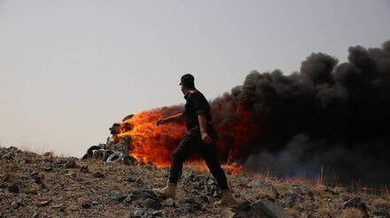 Beschlagnahmte Drogen werden im Jemen verbrannt.