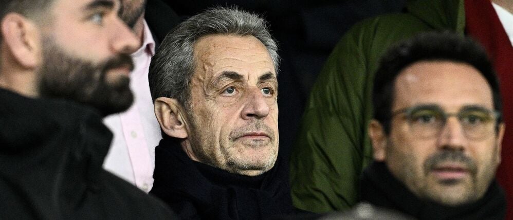 Sarokzy vergleicht sein Schicksal mit der Affäre Dreyfus und der Romanfigur des Grafen von Monte Christo – beides unschuldig Verurteilte.